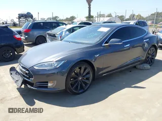 2014 Tesla Model S 60 с VIN 5YJSA1H15EFP65285, выставлен на аукционе IAAI как лот 42297394 с пробегом 178 866 миль миль и . История ставок и продаж доступна на DreamBid. Изображение 17.