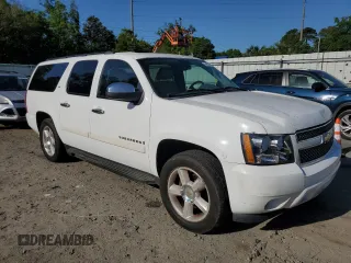 2008 Chevrolet Suburban LT w/2LT with VIN 3GNFC16038G200111, listed as a Copart auction lot 54921175 with 490,511 mi miles and Clean Title. Bid and sale history available at carsss.com. Image 4.