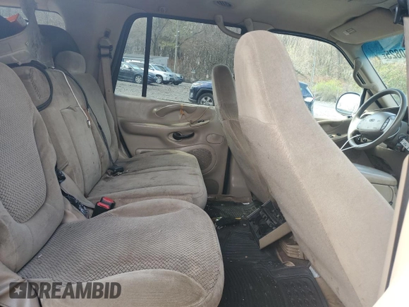 2000 Ford Expedition XLT with VIN 1FMRU1665YLB07502, listed as a Copart auction lot 52950825 with Not Provided miles and Salvage Title. Bid and sale history available at DreamBid. Image 11.
