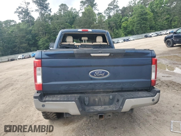 2017 Ford F-250 Lariat z VIN 1FT7W2BT4HEB74233, wystawiony jako Copart lot #55230605 z przebiegiem Nie podano mil oraz Szkoda całkowita • Salvage title. Historia ofert i sprzedaży dostępna na DreamBid. Obrazek 6.