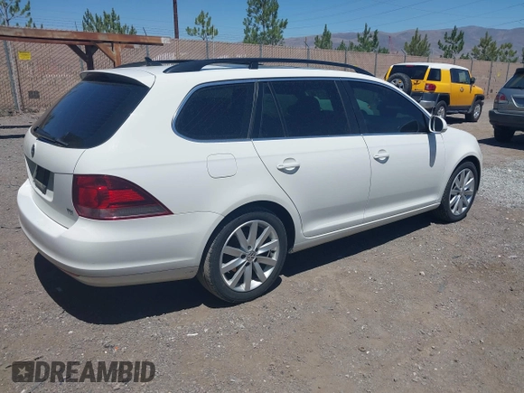 2012 Volkswagen Jetta TDI w/Sunroof & Nav with VIN 3VWPL7AJ0CM682656, listed as a IAAI auction lot 42484573 with 199,359 mi miles and . Bid and sale history available at DreamBid. Image 4.