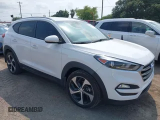 2016 Hyundai Tucson Limited with VIN KM8J33A2XGU030795, listed as a IAAI auction lot 42108969 with 117,418 mi miles. Bid and sale history available at carsss.com. Image 1.