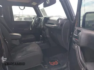 2017 Jeep Wrangler Unlimited Sport with VIN 1C4BJWDG1HL733474, listed as a IAAI auction lot 41395245 with 275,871 mi miles. Bid and sale history available at carsss.com. Image 5.