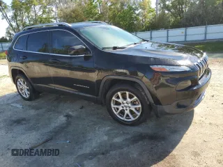 2017 Jeep Cherokee Latitude with VIN 1C4PJLCB5HD239591, listed as a Copart auction lot 48797755 with 145,778 mi miles and Clean Title. Bid and sale history available at carsss.com. Image 4.