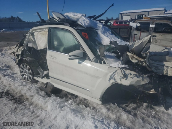 2012 Mercedes-Benz GLK-Class GLK 350 with VIN WDCGG8HB2CF849413, listed as a Copart auction lot 43181855 with 0 mi miles and Salvage Title. Bid and sale history available at carsss.com. Image 4.