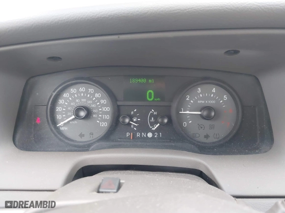 2007 Mercury Grand Marquis LS with VIN 2MEHM75V87X612932, listed as a IAAI auction lot 41697881 with 189,400 mi miles. Bid and sale history available at carsss.com. Image 7.