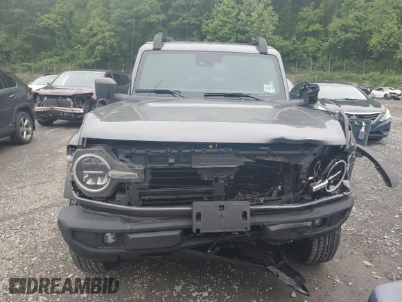 2022 Ford Bronco with VIN 1FMDE5BH3NLB54318, listed as a Copart auction lot 58734885 with 27,033 mi miles and Salvage title. Bid and sale history available at DreamBid. Image 5.