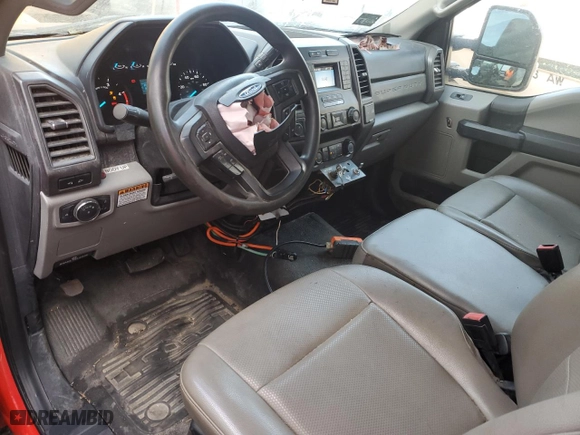 2021 Ford Super Duty F-550 DRW XL with VIN 1FDUF5HT5MDA10111, listed as a Copart auction lot 87877275 with 36,100 mi miles and Salvage Title. Bid and sale history available at carsss.com. Image 8.