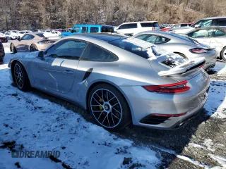 2017 Porsche 911 Turbo S z VIN WP0AD2A9XHS166494, wystawiony jako Copart lot #86107354 z przebiegiem Nie podano mil oraz Nie do naprawy • Non repairable. Historia ofert i sprzedaży dostępna na DreamBid. Obrazek 2.