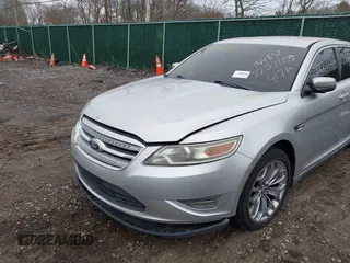 2011 Ford Taurus SEL z VIN 1FAHP2HW1BG118741, wystawiony jako IAAI lot #41988699 z przebiegiem Nie podano mil oraz . Historia ofert i sprzedaży dostępna na DreamBid. Obrazek 6.