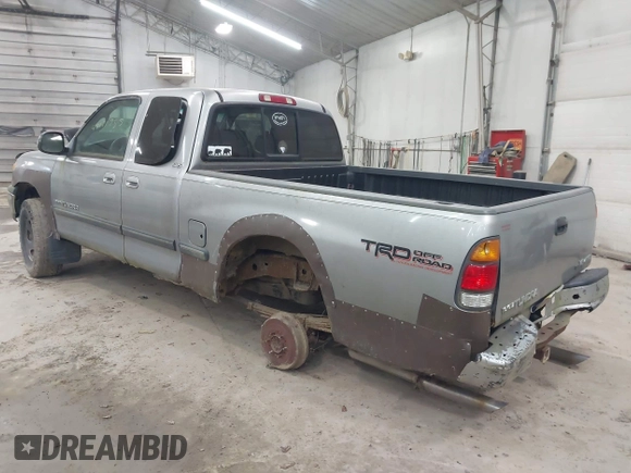 2001 Toyota Tundra SR5 with VIN 5TBBT441215169714, listed as a IAAI auction lot 42121755 with 130,202 mi miles and . Bid and sale history available at carsss.com. Image 3.