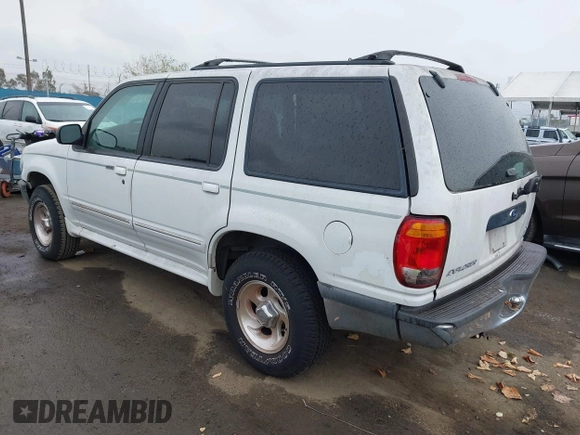 1998 Ford Explorer XL z VIN 1FMZU32E9WZA44004, wystawiony jako IAAI lot #41720181 z przebiegiem 137 267 mil mil oraz . Historia ofert i sprzedaży dostępna na DreamBid. Obrazek 3.
