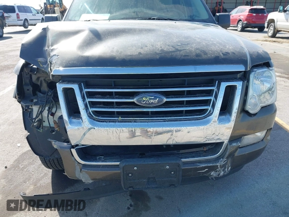 2008 Ford Explorer XLT with VIN 1FMEU73E88UB29534, listed as a IAAI auction lot 41775911 with 120,440 mi miles. Bid and sale history available at carsss.com. Image 6.