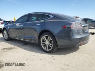 2016 Tesla Model S 70 with VIN 5YJSA1E17GF121312, listed as a Copart auction lot 44736965 with 116,661 mi miles and Salvage title. Bid and sale history available at DreamBid. Image 2.