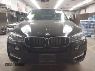 2014 BMW X5 xDrive35d z VIN 5UXKS4C58E0J94039, wystawiony jako IAAI lot #41895340 z przebiegiem 122 191 mil mil oraz . Historia ofert i sprzedaży dostępna na DreamBid. Obrazek 13.