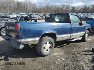 1998 Chevrolet Silverado 1500 with VIN 1GCEK14R3WZ215181, listed as a Copart auction lot 41839755 with 151,190 mi miles and Salvage Title. Bid and sale history available at DreamBid. Image 3.