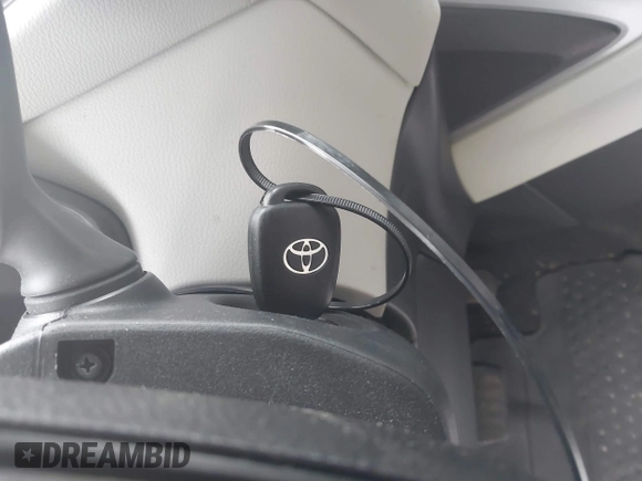 2022 Toyota Corolla Cross L with VIN 7MUAAABG0NV024424, listed as a IAAI auction lot 42261227 with 20,171 mi miles and . Bid and sale history available at DreamBid. Image 11.