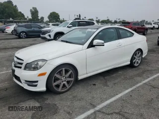 2013 Mercedes-Benz C 250 с VIN WDDGJ4HB3DG051259, выставлен на аукционе Copart как лот 64798525 с пробегом 80 760 миль миль и Чистый • Clean title. История ставок и продаж доступна на DreamBid. Изображение 1.