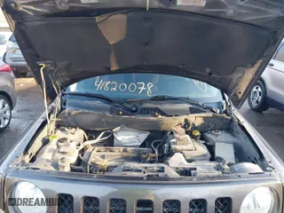 2015 Jeep Patriot Altitude Edition with VIN 1C4NJPBA6FD236316, listed as a IAAI auction lot 41820078 with 107,247 mi miles. Bid and sale history available at carsss.com. Image 10.