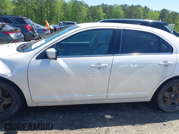 2010 Ford Fusion SE with VIN 3FAHP0HA7AR268272, listed as a IAAI auction lot 41971679 with 227,868 mi miles and . Bid and sale history available at DreamBid. Image 15.