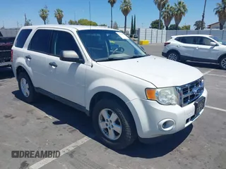2011 Ford Escape XLS с VIN 1FMCU9C77BKB79932, выставлен на аукционе IAAI как лот 42773009 с пробегом 211 462 миль миль и . История ставок и продаж доступна на DreamBid. Изображение 1.