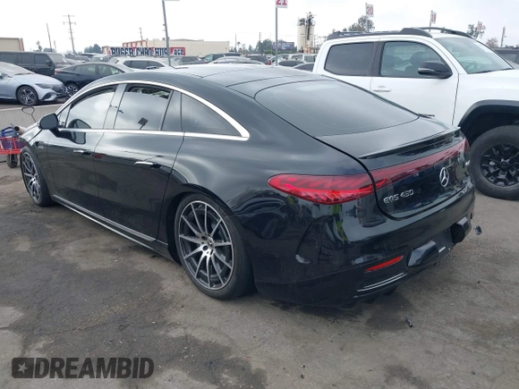 2024 Mercedes-Benz EQS 450 z VIN W1KCG2EB5RA046256, wystawiony jako IAAI lot #41203235 z przebiegiem 5 332 mil mil oraz . Historia ofert i sprzedaży dostępna na DreamBid. Obrazek 3.