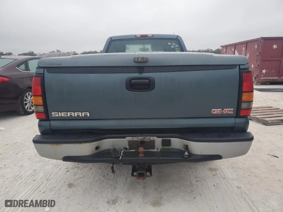 2006 GMC Sierra 1500 Work Truck with VIN 1GTEK14V76E114696, listed as a Copart auction lot 77120044 with 245,800 mi miles and Salvage Title. Bid and sale history available at carsss.com. Image 6.
