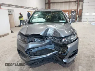 2020 Chevrolet Trax LS z VIN 3GNCJNSB8LL146506, wystawiony jako IAAI lot #41886763 z przebiegiem 21 255 mil mil oraz . Historia ofert i sprzedaży dostępna na DreamBid. Obrazek 12.