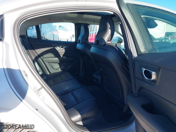 2024 Volvo S60 Core Dark Theme with VIN 7JRL12TKXRG296332, listed as a IAAI auction lot 41208903 with 28,829 mi miles. Bid and sale history available at carsss.com. Image 8.