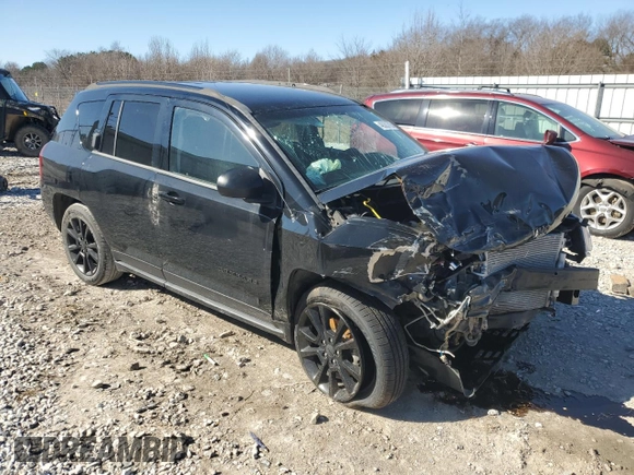 2014 Jeep Compass Altitude with VIN 1C4NJCBAXED819544, listed as a Copart auction lot 48363705 with 112,513 mi miles and Salvage Title. Bid and sale history available at DreamBid. Image 4.