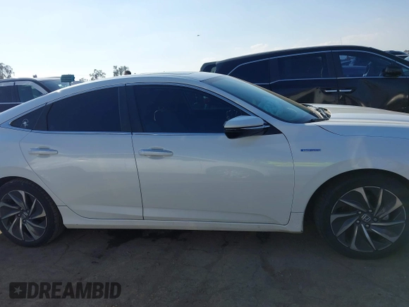 2022 Honda Insight Touring with VIN 19XZE4F95NE017767, listed as a IAAI auction lot 41450899 with 28,015 mi miles and . Bid and sale history available at carsss.com. Image 13.