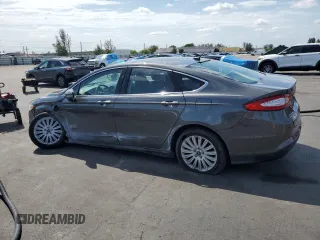2016 Ford Fusion Energi SE Luxury with VIN 3FA6P0PU6GR310541, listed as a Copart auction lot 52297815 with 122,985 mi miles and Non Repairable. Bid and sale history available at carsss.com. Image 2.