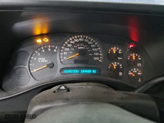 2003 Chevrolet Silverado 1500 with VIN 1GCEC14X63Z206093, listed as a Copart auction lot 89192805 with 249,439 mi miles and Clean Title. Bid and sale history available at carsss.com. Image 9.