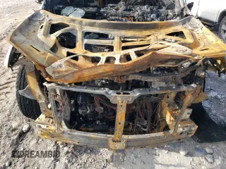 2024 GMC Acadia FWD Denali z VIN 1GKENLKS7RJ212266, wystawiony jako Copart lot #41418515 z przebiegiem Nie podano mil oraz Szkoda całkowita • Salvage title. Historia ofert i sprzedaży dostępna na DreamBid. Obrazek 11.