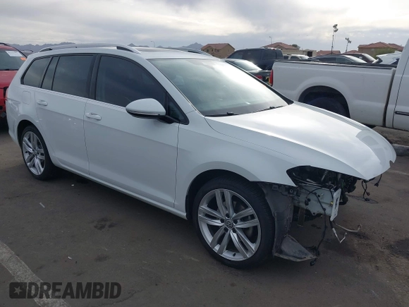 2017 Volkswagen Golf S z VIN 3VWC17AU2HM527113, wystawiony jako IAAI lot #41713423 z przebiegiem 47 796 mil mil oraz . Historia ofert i sprzedaży dostępna na DreamBid. Obrazek 1.
