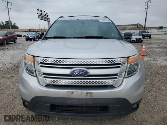 2011 Ford Explorer XLT z VIN 1FMHK8D83BGA34161, wystawiony jako Copart lot #61349825 z przebiegiem 250 382 mil mil oraz Szkoda całkowita • Salvage title. Historia ofert i sprzedaży dostępna na DreamBid. Obrazek 5.