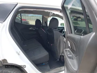 2024 GMC Terrain SLE z VIN 3GKALMEG3RL103586, wystawiony jako IAAI lot #42016804 z przebiegiem 21 596 mil mil oraz . Historia ofert i sprzedaży dostępna na DreamBid. Obrazek 8.