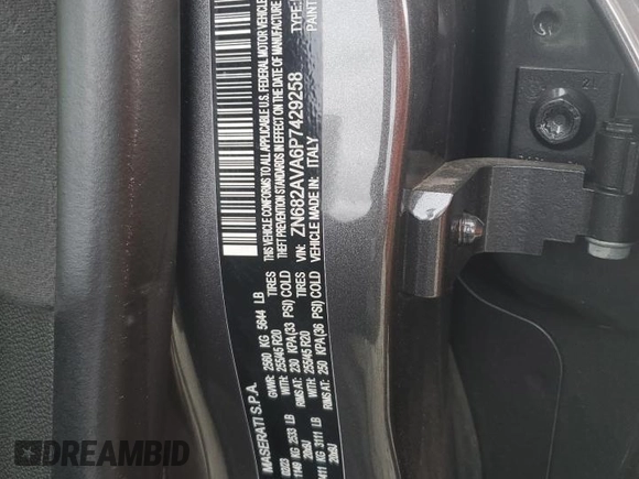 2023 Maserati Grecale GT z VIN ZN682AVA6P7429258, wystawiony jako Copart lot #47439945 z przebiegiem 7 620 mil mil oraz Szkoda całkowita • Salvage title. Historia ofert i sprzedaży dostępna na DreamBid. Obrazek 14.