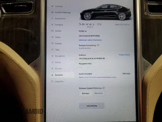 2013 Tesla Model S with VIN 5YJSA1CG1DFP03666, listed as a Copart auction lot 55698345 with 72,592 mi miles and Clean Title. Bid and sale history available at DreamBid. Image 9.