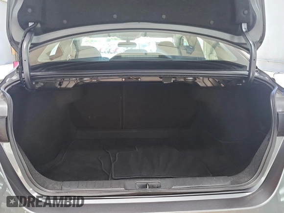 2024 Nissan Sentra SV z VIN 3N1AB8CV2RY295564, wystawiony jako IAAI lot #42796380 z przebiegiem 30 664 mil mil oraz . Historia ofert i sprzedaży dostępna na DreamBid. Obrazek 3.