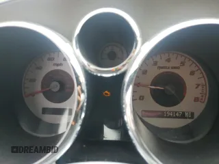 2008 Pontiac Solstice z VIN 1G2MB35B78Y104316, wystawiony jako Copart lot #58829185 z przebiegiem 194 147 mil mil oraz Tytuł czysty. Historia ofert i sprzedaży dostępna na DreamBid. Obrazek 9.