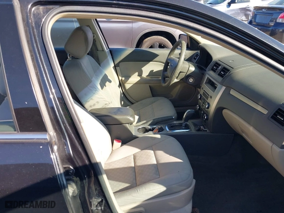 2012 Ford Fusion SE with VIN 3FAHP0HA3CR421149, listed as a IAAI auction lot 41917894 with 343,339 mi miles. Bid and sale history available at carsss.com. Image 5.