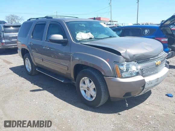 2013 Chevrolet Tahoe LT with VIN 1GNSKBE09DR325729, listed as a IAAI auction lot 41989587 with 186,361 mi miles and . Bid and sale history available at DreamBid. Image 1.