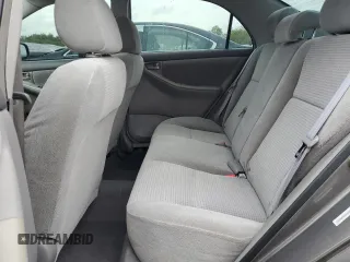 2006 Toyota Corolla CE z VIN 1NXBR32E76Z701995, wystawiony jako Copart lot #57660565 z przebiegiem 121 437 mil mil oraz Szkoda całkowita • Salvage title. Historia ofert i sprzedaży dostępna na DreamBid. Obrazek 10.