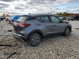 2023 Nissan Kicks SV with VIN 3N1CP5CV0PL549503, listed as a Copart auction lot 75671534 with 11,750 mi miles and Non Repairable. Bid and sale history available at DreamBid. Image 3.