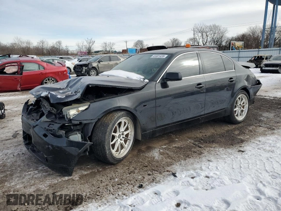 2007 BMW 5 Series 530xi with VIN WBANF73517CU25107, listed as a Copart auction lot 45581435 with 249,612 mi miles and Salvage Title. Bid and sale history available at carsss.com. Image 1.