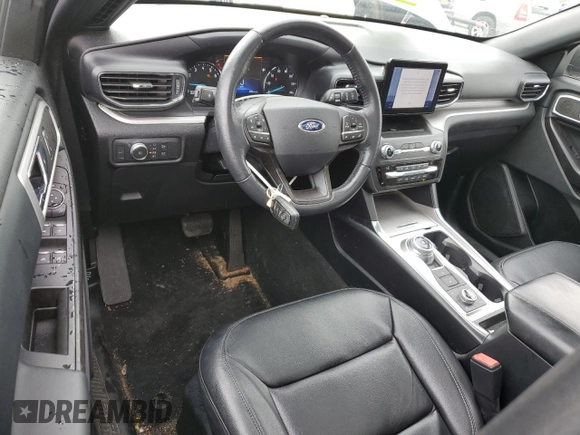 2020 Ford Explorer XLT with VIN 1FMSK8DH6LGA42861, listed as a Copart auction lot 53806025 with 61,283 mi miles and Salvage Title. Bid and sale history available at DreamBid. Image 8.
