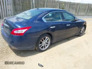 2011 Nissan Maxima SV z VIN 1N4AA5AP0BC813310, wystawiony jako IAAI lot #42365623 z przebiegiem 194 943 mil mil oraz . Historia ofert i sprzedaży dostępna na DreamBid. Obrazek 4.