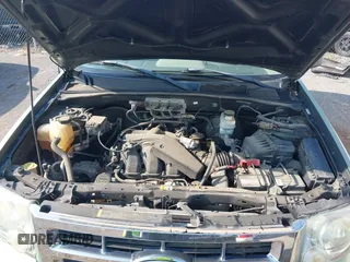 2008 Ford Escape XLT with VIN 1FMCU93188KA89855, listed as a IAAI auction lot 42581640 with 172,576 mi miles and . Bid and sale history available at DreamBid. Image 10.