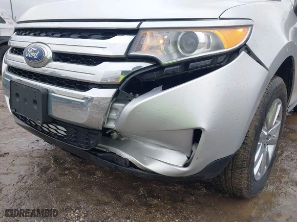 2011 Ford Edge SEL with VIN 2FMDK3JC8BBB54832, listed as a IAAI auction lot 41737259 with 141,968 mi miles. Bid and sale history available at carsss.com. Image 6.